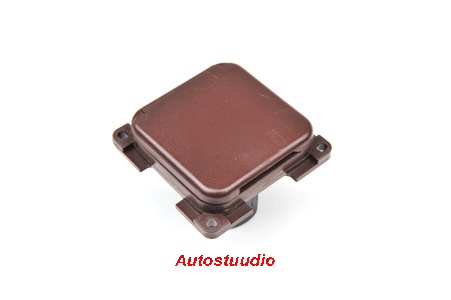 Pistikupesa 12V DC pruun