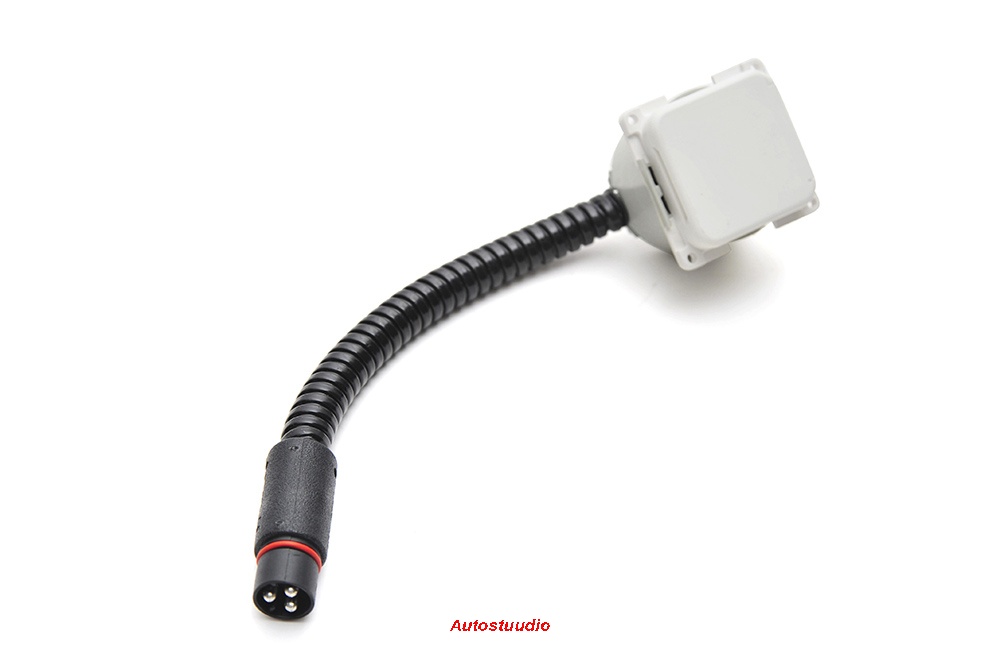 Pistikupesa PlugIn süvistatav 230V AC 10A, valge