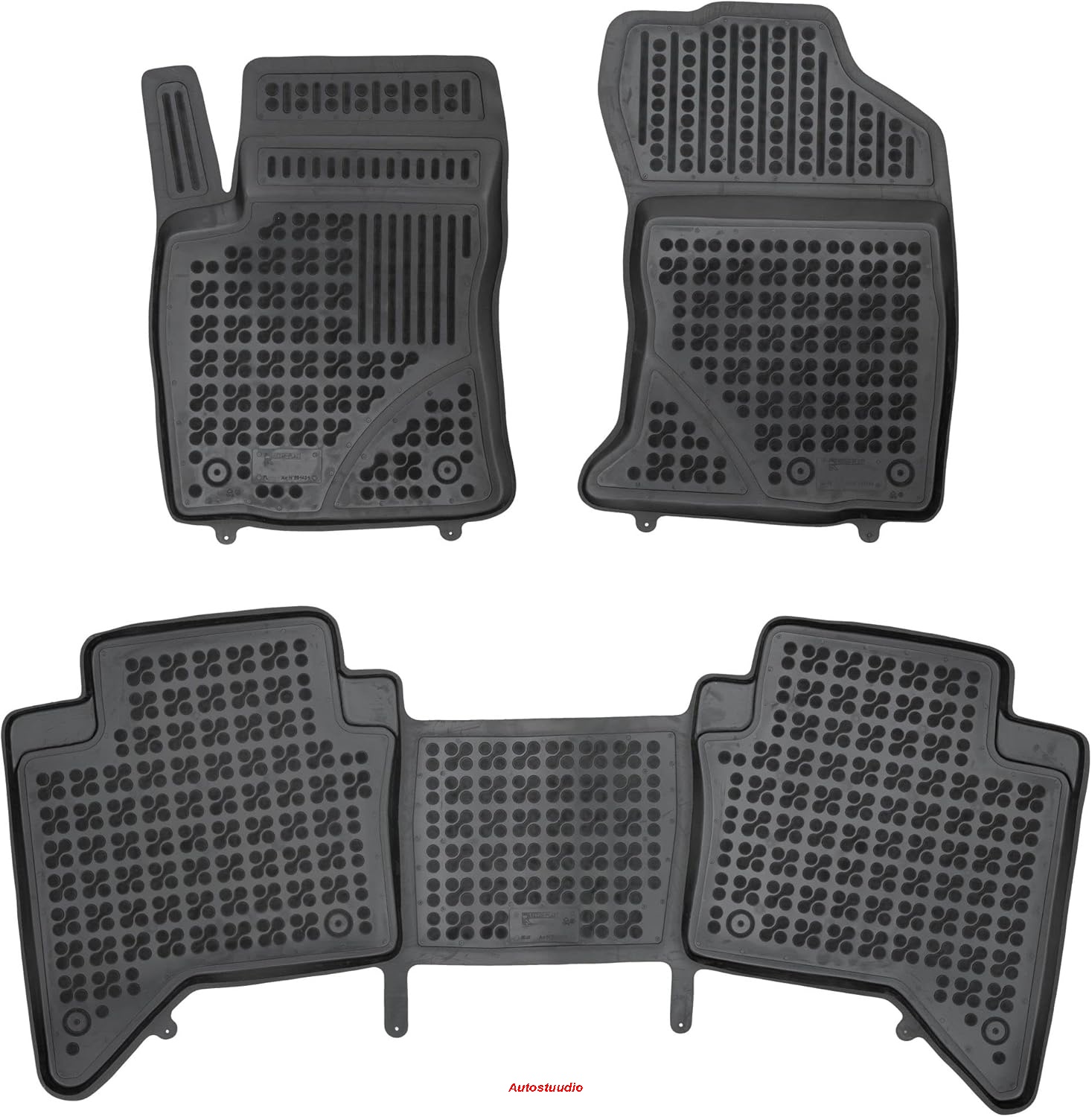 TOYOTA Hilux 2015-> salongimatid, mustad